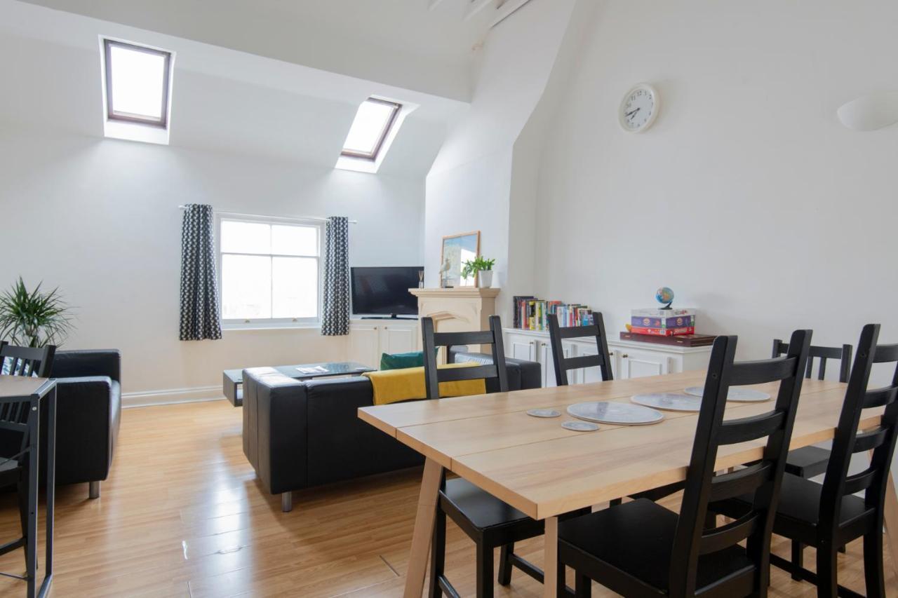 Fantastic 3 Bed Brighton House- Sleeps 6- Superfast Wifi And Garage Apartamento Exterior foto
