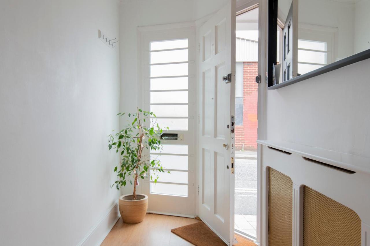 Fantastic 3 Bed Brighton House- Sleeps 6- Superfast Wifi And Garage Apartamento Exterior foto