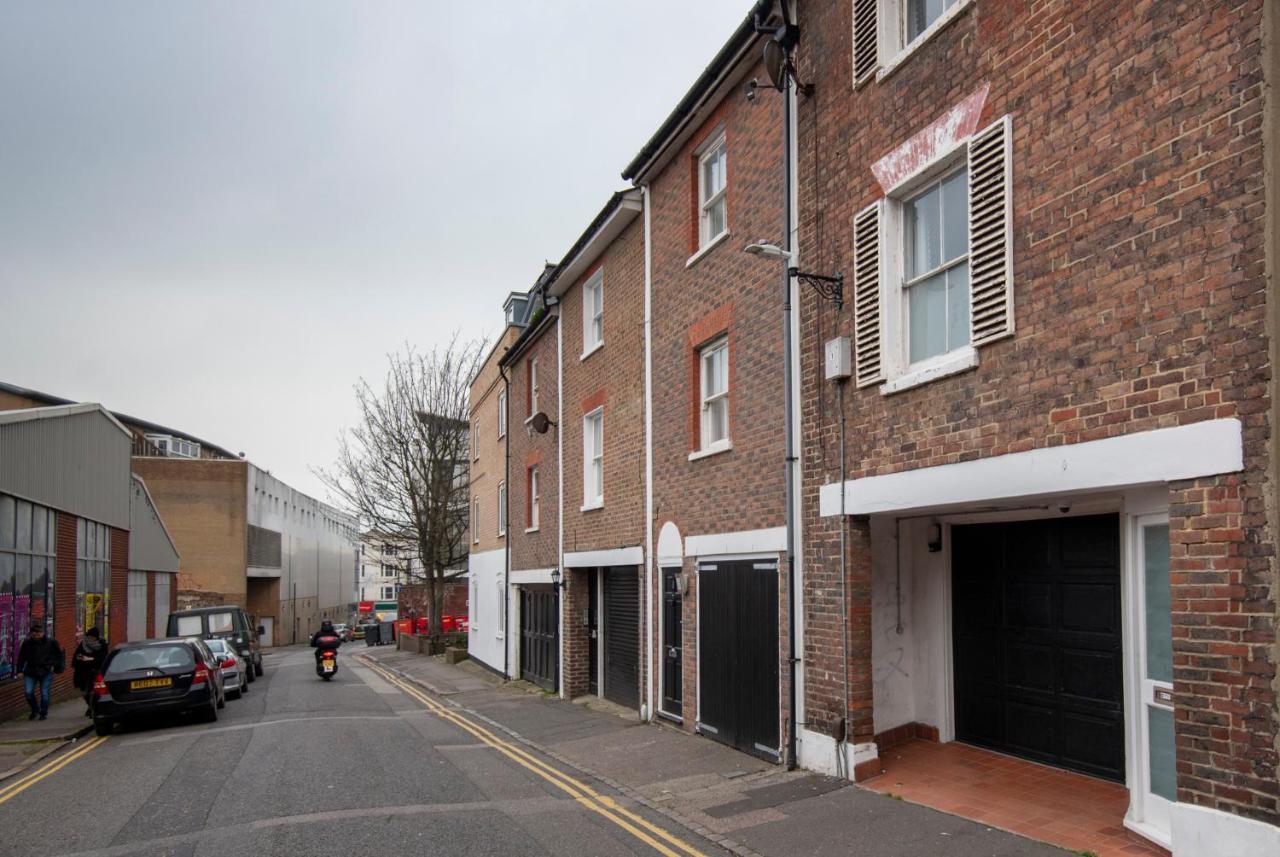 Fantastic 3 Bed Brighton House- Sleeps 6- Superfast Wifi And Garage Apartamento Exterior foto
